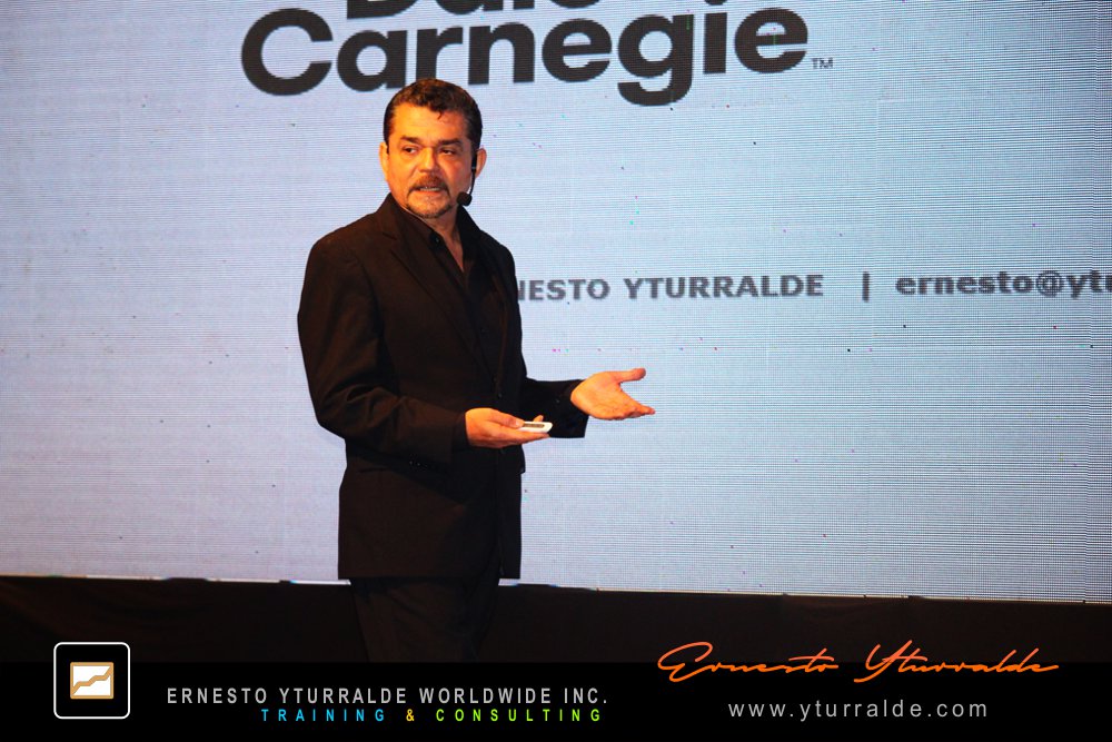 Ernesto Yturralde, Speaker - Storytelling, Charlas y Conferencias Empresariales